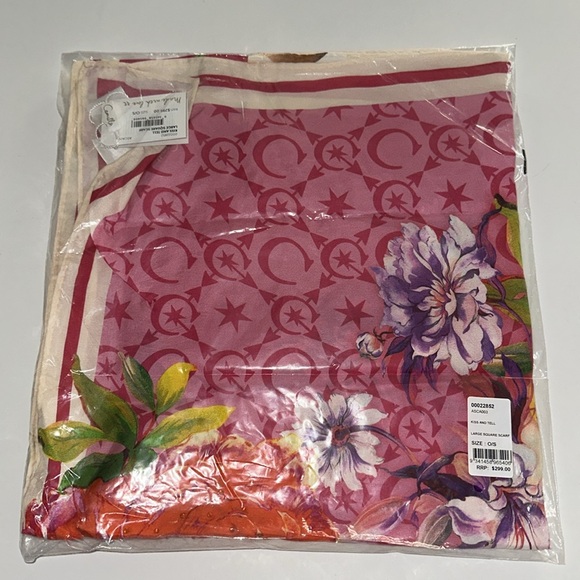 CAMILLA “Kiss and Tell” large silk square scarf top headwrap belt sarong wrap - Picture 3 of 4